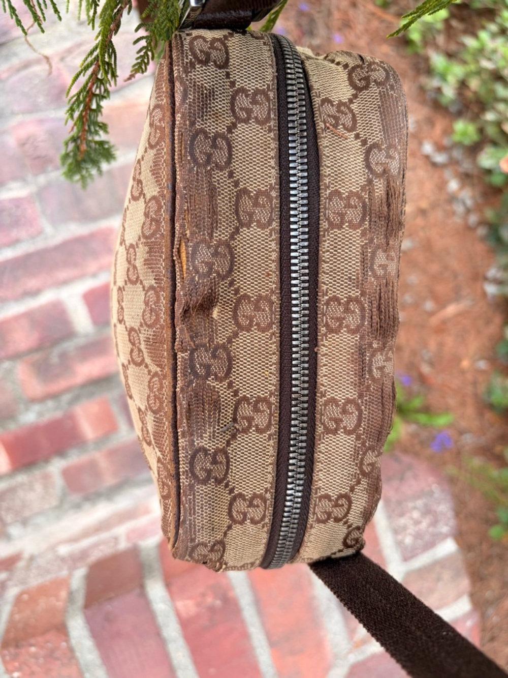 Gucci Monogram GG Crossbody Shoulder Bag Authentic - Picture 9 of 15